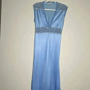 Prestige New York Blue With lace detail Nightgown